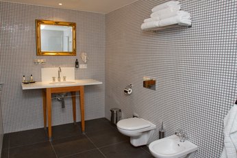 EA Hotel Tereziánský dvůr**** - De Luxe pokoj, koupelna