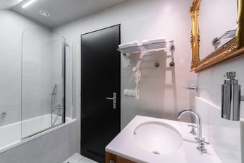 EA Hotel Tereziansky dvur**** - Double room (twin) - bathroom